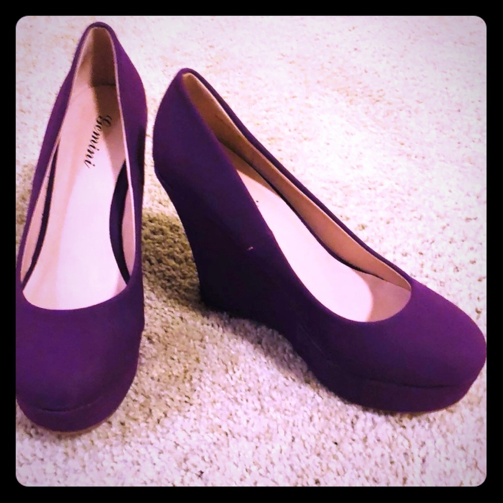 Purple Wedges NWOT... size 9...